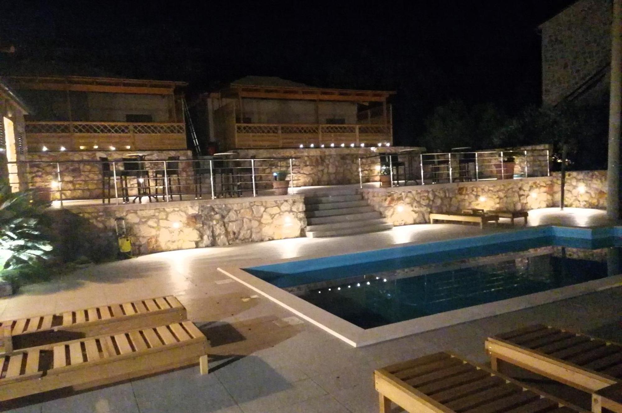 Mali Iž Villa Cortes מראה חיצוני תמונה